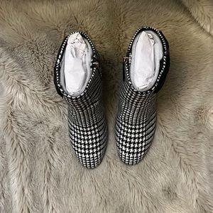 New Kate Spade wool and velvet side zip block heel booties